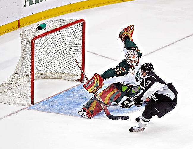  Autors: Stiķis Best hockey goalie save.10 min.