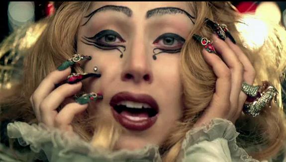 Lady Gaga Jūda Es esmu tikai... Autors: Meep Iztulkoti dziesmu piedziedājumi.