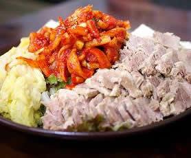 BoSsamTas ir Cūkgaļas... Autors: HiYum Populārākie Korejiešu ēdieni ^_^