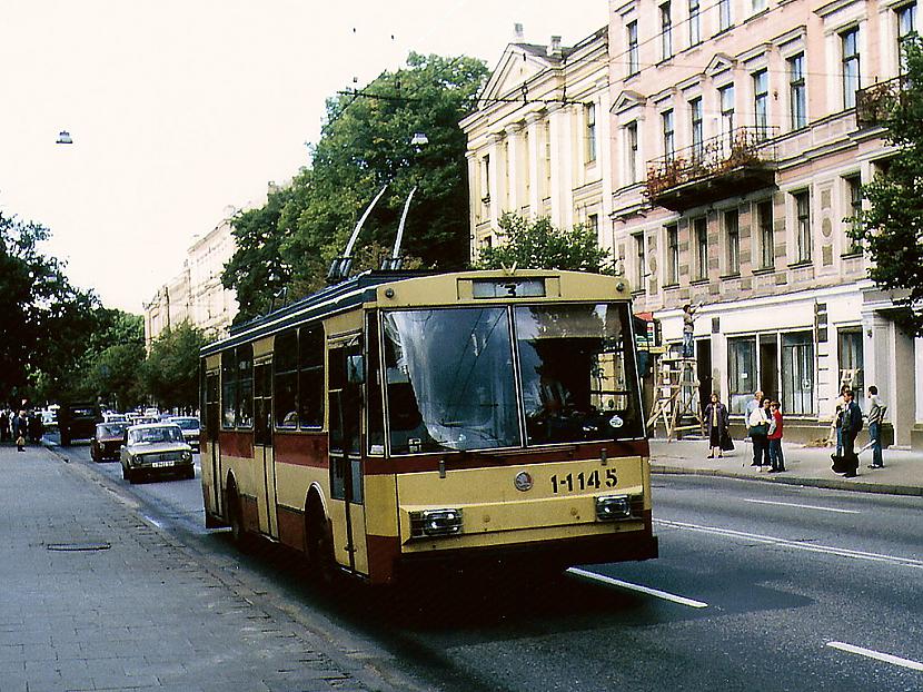  Autors: TheNostalgyGodfather Vecie trolejbusi 3. daļa