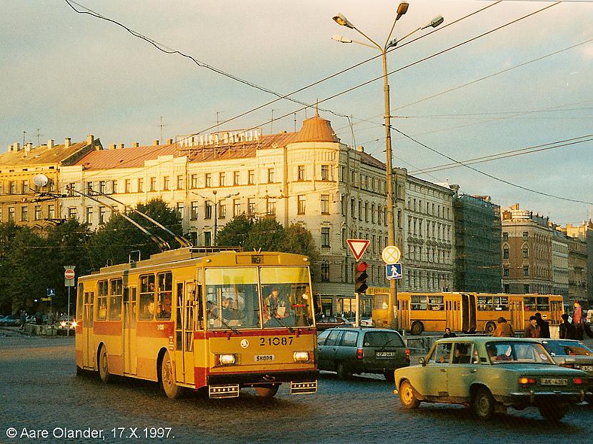  Autors: TheNostalgyGodfather Vecie trolejbusi 4. daļa