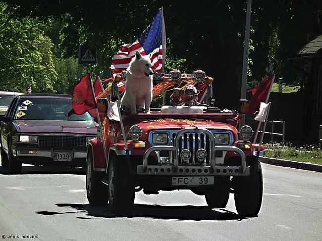  Autors: Fosilija 6. starptautiskais amerikāņu auto salidojums Saulkrastos