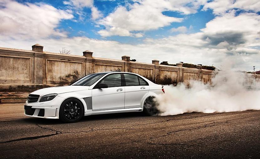 C63 Brabus Bullit 9 Autors: lemony pacelts/izlabots