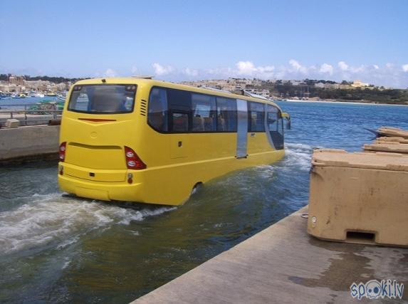  Autors: pakito Autobus amfībija