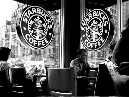  Autors: Lačukiņš Starbucks Coffee