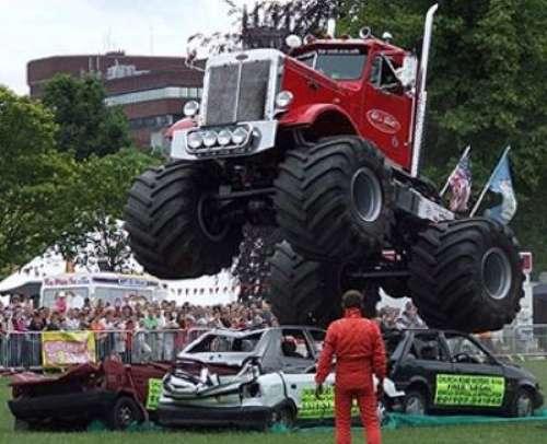  Autors: amonty Monster trucks