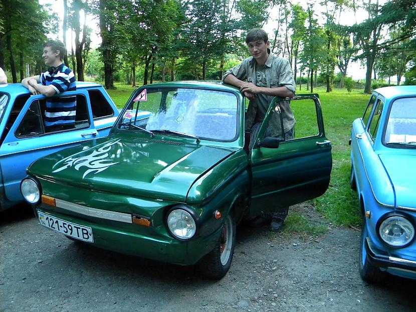  Autors: Fosilija Zapiņš - mašīna, kuru vel ilgi atcerēsies 4