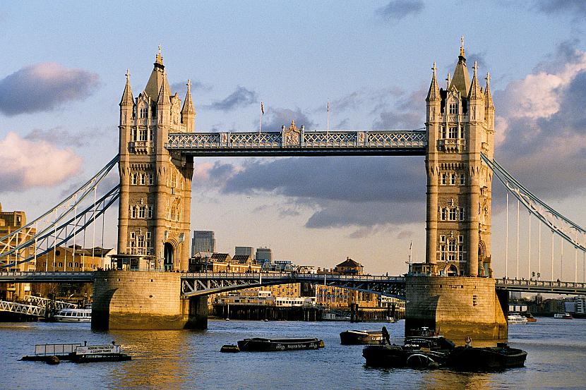 Tower Bridge atveras 61... Autors: kjpiraats Londona! Londona! Londona!