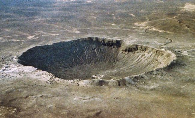 Scaronis meteorīta krateris... Autors: Porcelāns 10 pasaules brīnumi