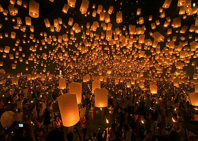 Sky Lantern Festival  Taiwan Autors: abols1 Bildes kas jāredz