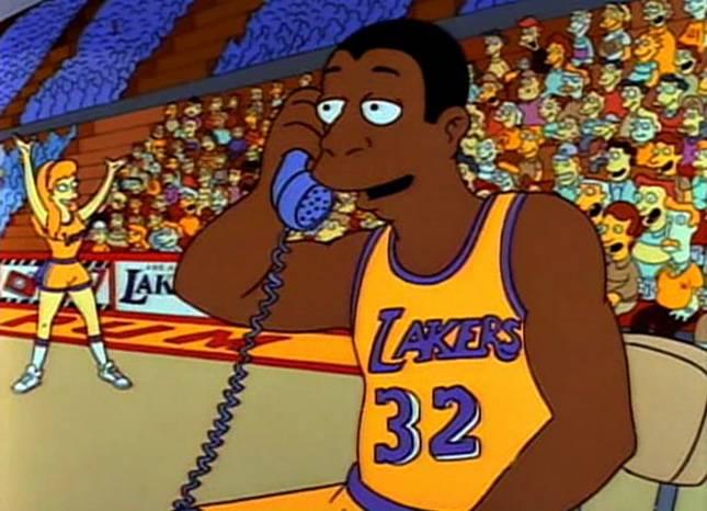 Basketbolists Maģiskais... Autors: pida Zvaigznes kas ciemojošās pie Simpsoniem...
