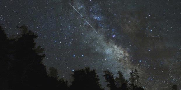 Tiek prognozēts ka debesīs... Autors: pofig Naktī uz 13. augustu debesīs varēs vērot zvaigžņu liet