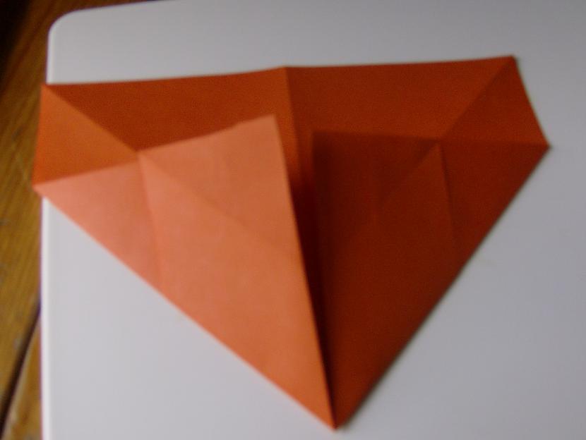 lūk tā un atkal lapa jāpgriež... Autors: xo xo gossip girl origami sirsniņa-soli pa solītim