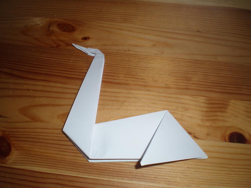 Asti noloka kā es to darīju D Autors: KaaMiS13 Origami - Gulbis , Step by step