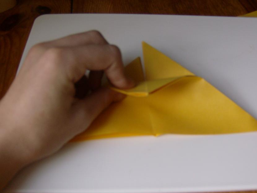 kad lapa apgriezta tad... Autors: xo xo gossip girl origami taurenītis