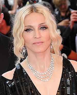 Madonna Luīze Čikone Madonna... Autors: CooCieMonSteR Slavenības 2:)