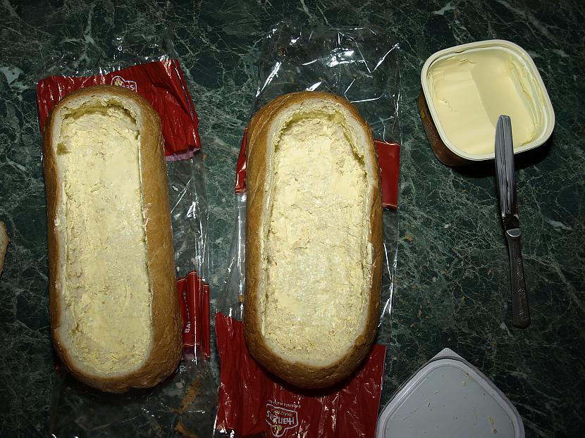Tikmēr varam maizītēs sasmērēt... Autors: khee Pildītās maizītes.. :>