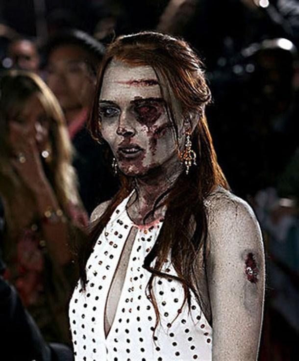 Lindsey Lohan Autors: Shiroi Tenshi 10 Slavenības kā zombiji.
