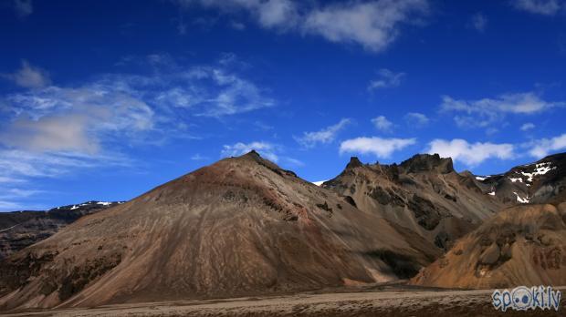  Autors: LittleWolf Islande (Uguns un Ledus zeme) jeb paradīze Zemes vidū