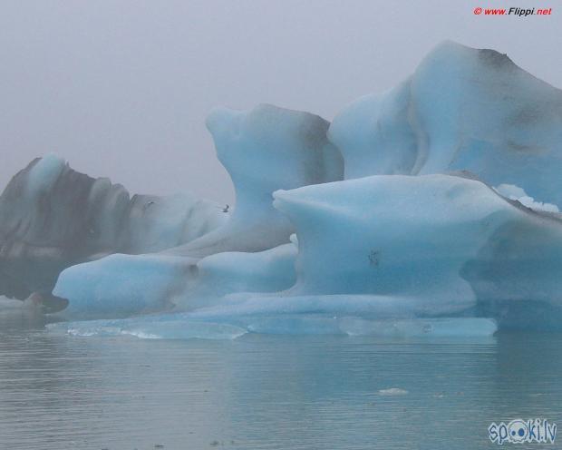  Autors: LittleWolf Islande (Uguns un Ledus zeme) jeb paradīze Zemes vidū