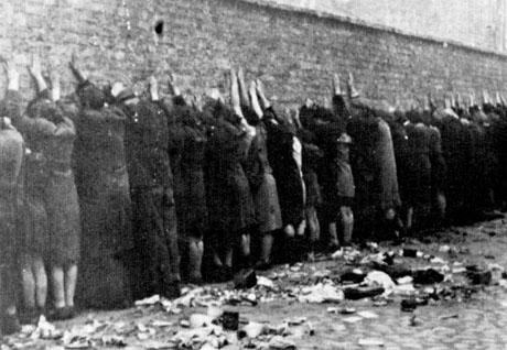 Laika posmā no 1933 līdz 1938... Autors: ainiss13 Fakti par holokaustu