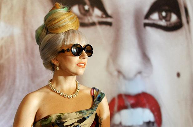 2011 gada oktobris Autors: miltpauris Lady Gaga Evolūcija (2005-2012)