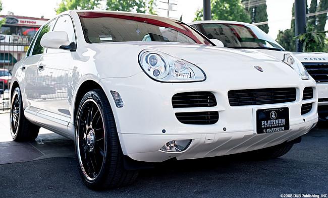 2005 Porsche Cayenne Autors: Splitter Uzņēmumi, kas modificē automobīļus.