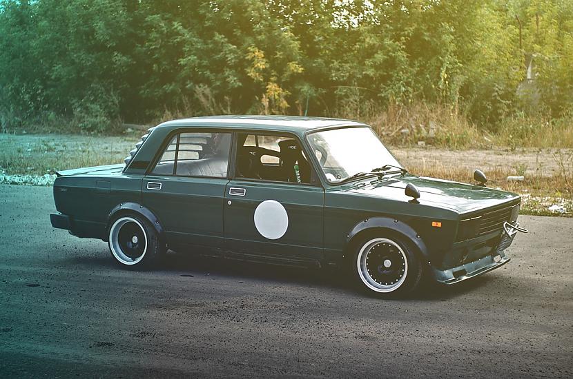  Autors: DIRSAPISEJS 2105 Midori Gojira