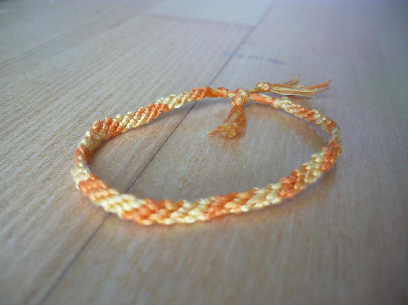  Autors: Fosilija Friendship Bracelets. ^__^