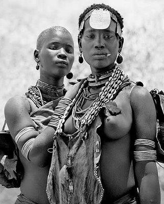 Kvetas ceremonijaScaronī ir... Autors: Mazā agnesīt 6 dīvainākās tradīcijas Āfrikā.