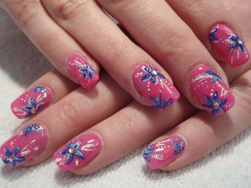  Autors: Gossip21girl Nail art :)