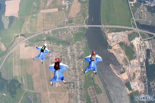 Wing Suit Skydiving, Neaptverami
