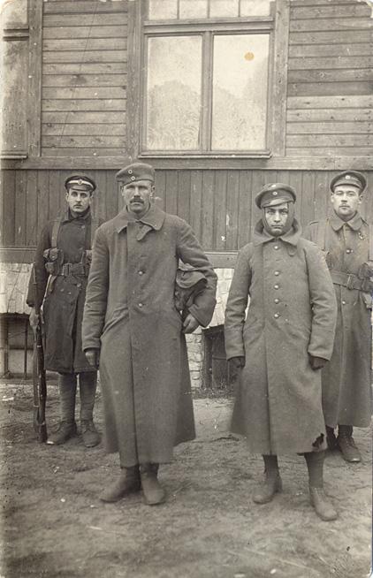 rekur daļa to maitasgabalu kas... Autors: Baltais Koška Fakti par Latviju, Latvijas Republikas brīvības cīņu lai