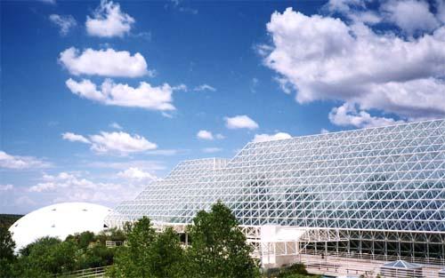 Scaronajās ēkās ir septiņas... Autors: Sokumi "Biosfēra - 2" Mākslīgā ekosistēma.