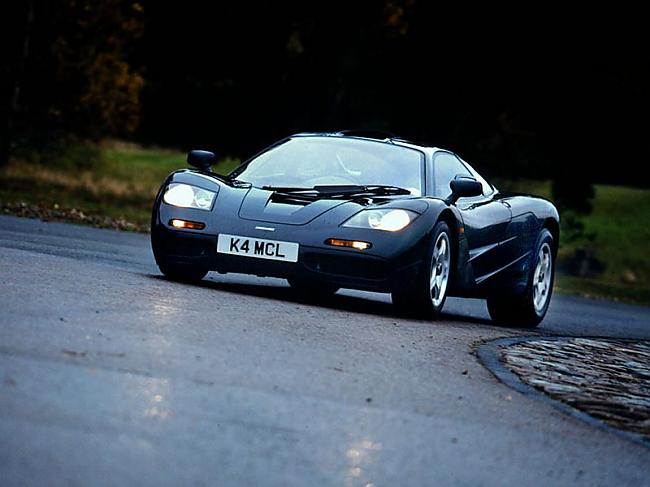 6 McLaren F1 240 jūdzes stundā... Autors: Suņumīlis Top 10 ātrākās mašīnas