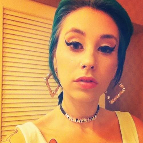 Autors: Kreayshawn Kreayshawn. :]]