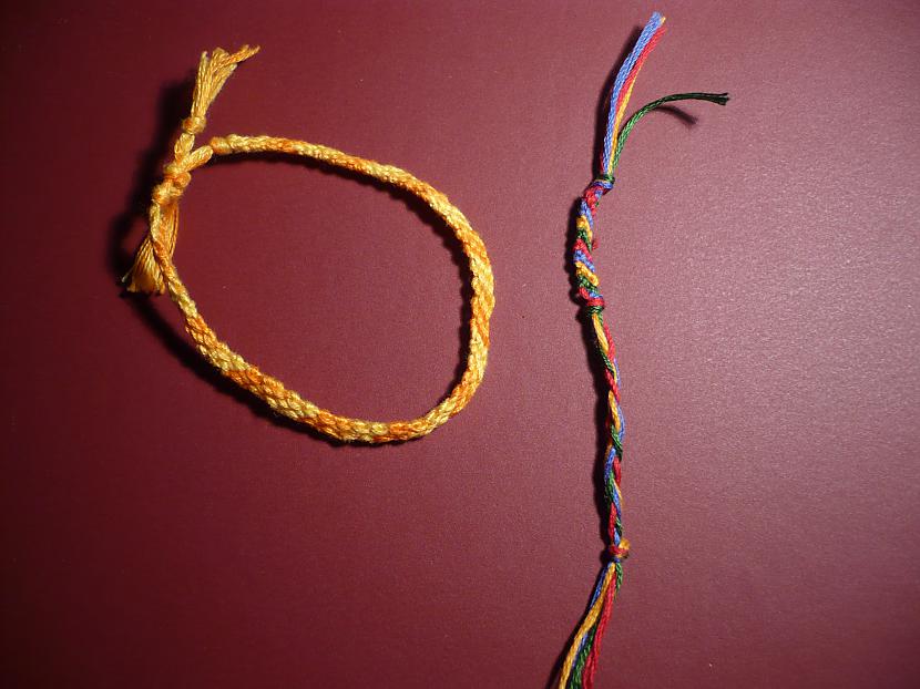 un lūk ir gatava candy stripe... Autors: Fosilija Friendship Bracelets:Kā uztaisīt candy stripe?