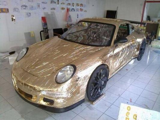  Autors: So Sad Gribi sev Paštaisītu Porsche?
