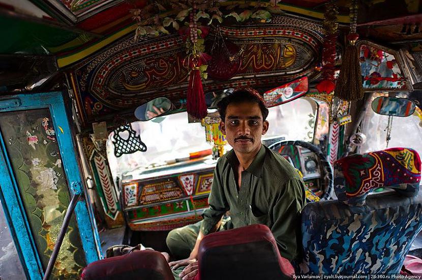  Autors: Administrācija Pakistānas autobusu parks