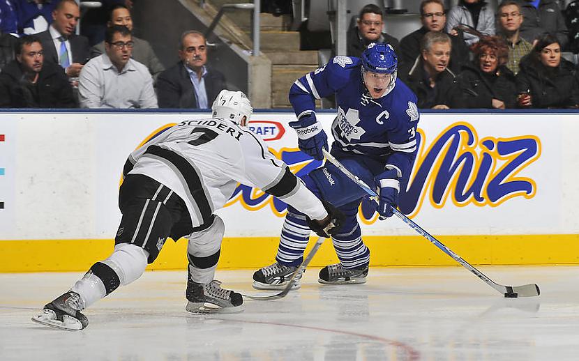 Uz Toronto Maple Leafs viņš... Autors: Hokeja Blogs Dions Fanefs