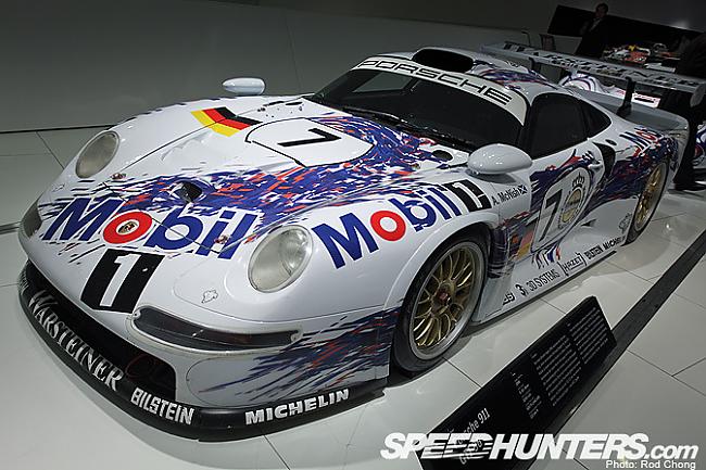 Porsche 911 GT1 1996 gada... Autors: WebagentOnAir Porsche muzejs Štutgartē