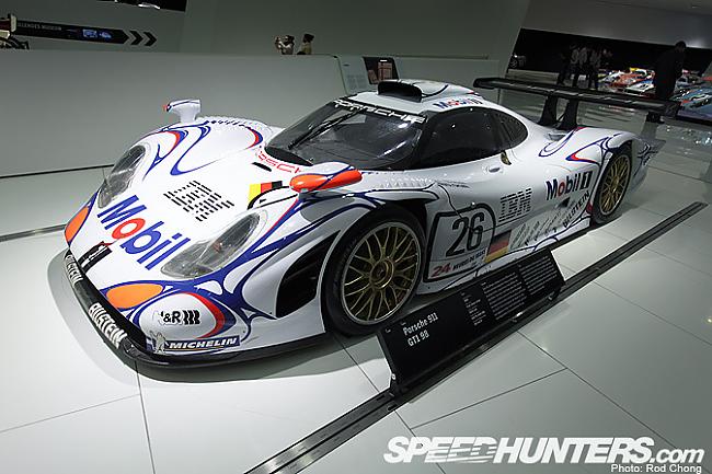 Porsche 911 GT198 Le Mans... Autors: WebagentOnAir Porsche muzejs Štutgartē