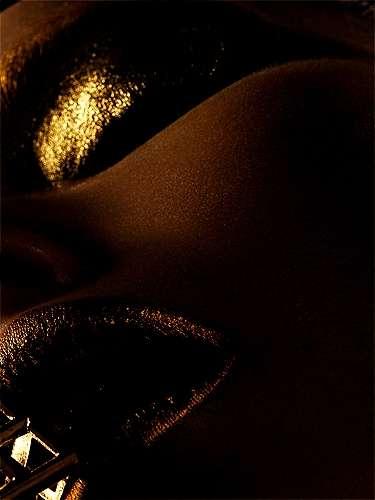  Autors: Fosilija Bejeweled Lips