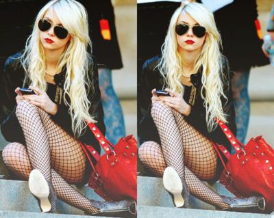  Autors: Bandslamelly Taylor Momsen.