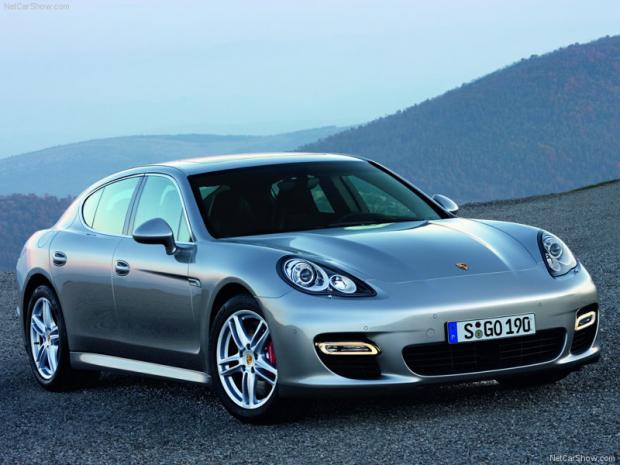 Porsche Panamera Autors: Speed Eiropas Gada auto 2010 pretendenti