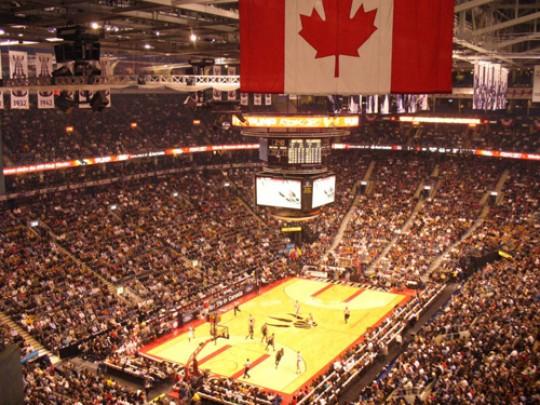 8  Air Canada Centre Toronto... Autors: DG98 NBA 9 lielākie stadioni!