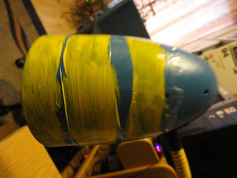 Un pēdējie krāsoscaronanas... Autors: zilzobis Galda lampas extreme makeover.