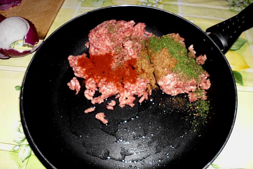 Maltā gaļa  garšiņas Autors: Fosilija Gaļas pankūkas ar olu.