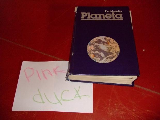 GrāmataiEnciklopēdijai ir 497... Autors: Pink duck Grāmata ar vairāk kā 200 lapām :D