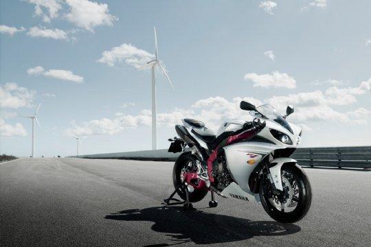  Autors: kartonz Yamaha YZF-R1 2009